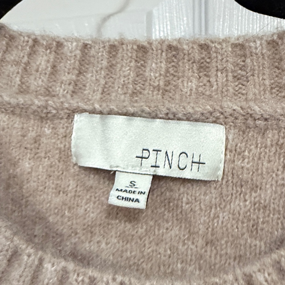 Pinch Knit Sleeveless Crewneck Vest in Light Beige - Picture 2 of 2